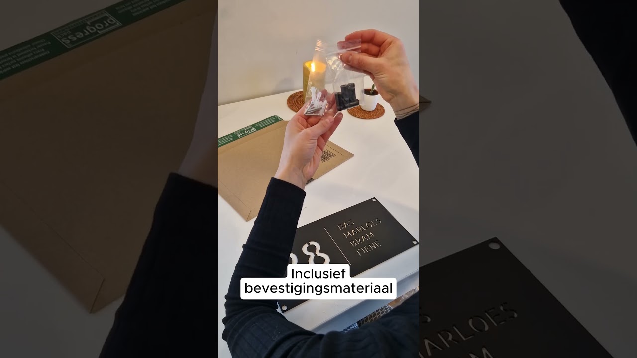 Unboxing: Naambordje Voordeur &ndash; Luxe RVS Naambordje van HouseSigns.nl