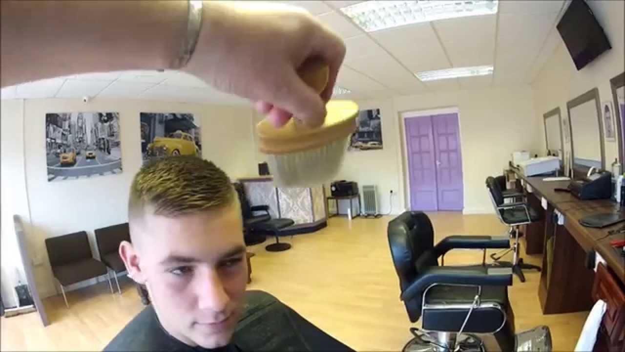 how to :0. 5 fade with fringe/  through barbers eyes