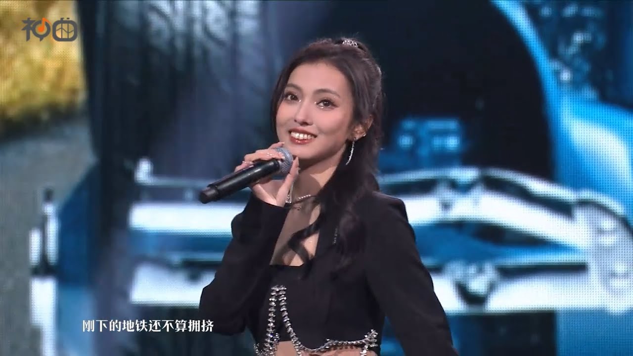 雙小吱 - 下個路口見 - YY神曲  YY 2022年度巔峰盛典「秒針轉動 DI DI DA，小小時差 DI DI DA...」