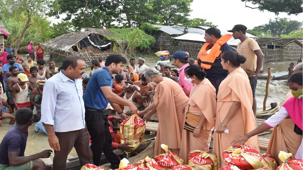 Carmel School Bhagalpur Helps Flood Victim's.