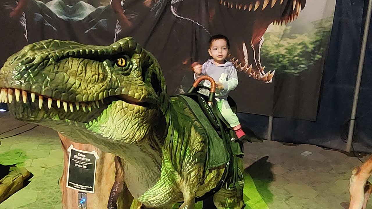 Elay Freizeitpark Horner Rennbahn  World of I-Tronic Dinosaurs