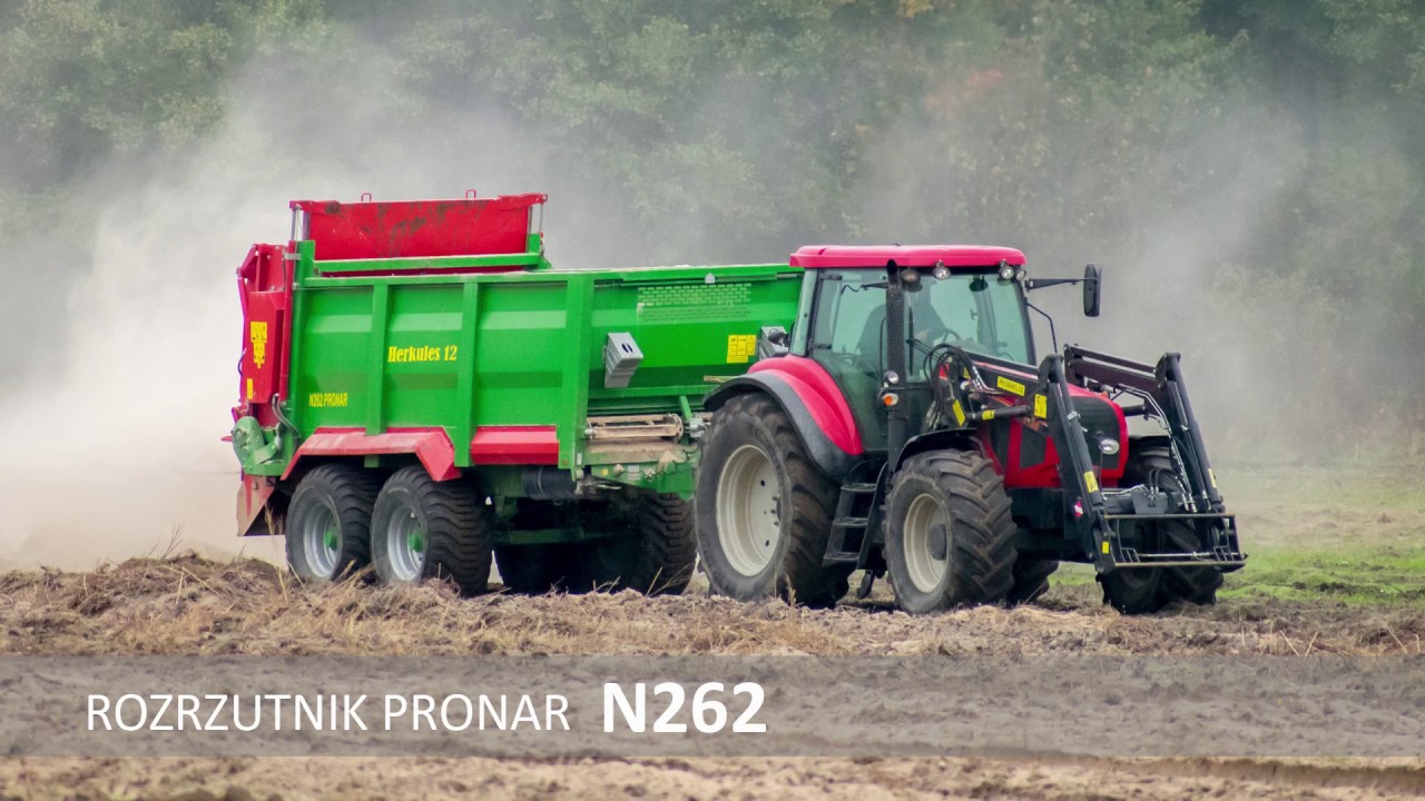 Rozrzutnik PRONAR N262 i PRONAR 6180 - wapno