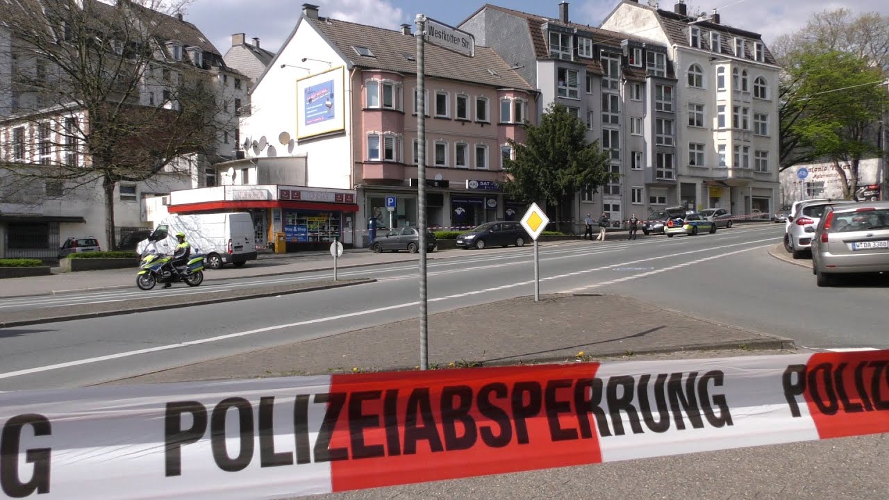 [POLIZEI SCHOSS AUF MESSER-RÄUBER | WUPPERTAL] - Schussabgabe nach Morddrohung während Raub -