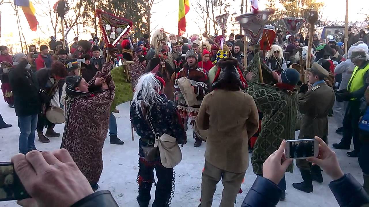 Jocul caprei BORCA -NEAMT capra poienarilor 2014