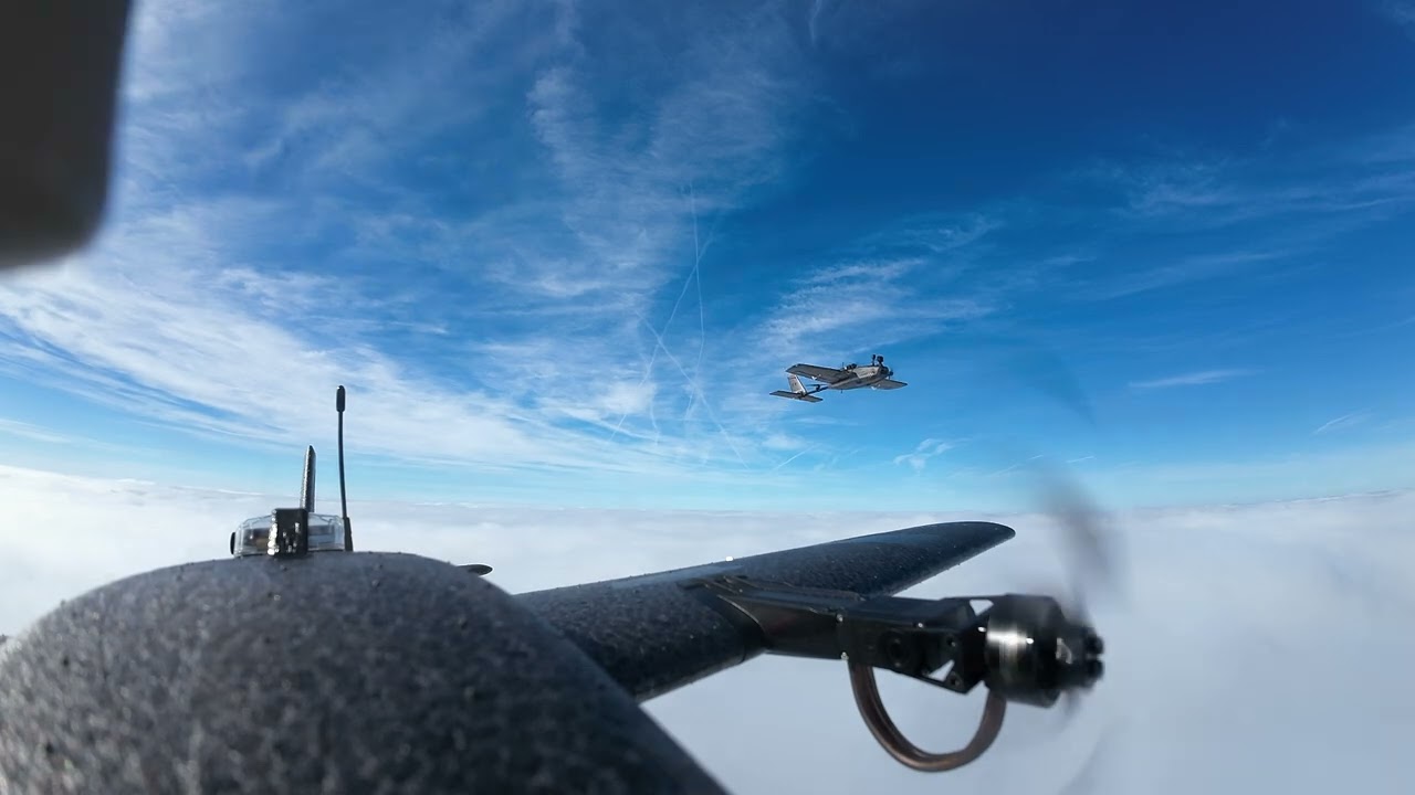 Cloudsurf  and formation FPV flight with 2x Heewing T1 Ranger VTOL