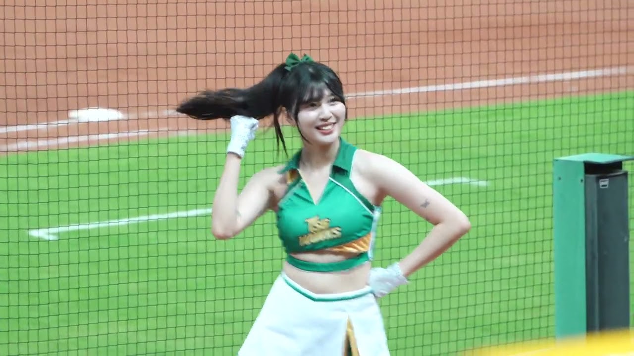 【筱雯】 最熟悉的初代隊服👐 台鋼年中感謝祭 Wing Stars 台鋼雄鷹 2025.06.17