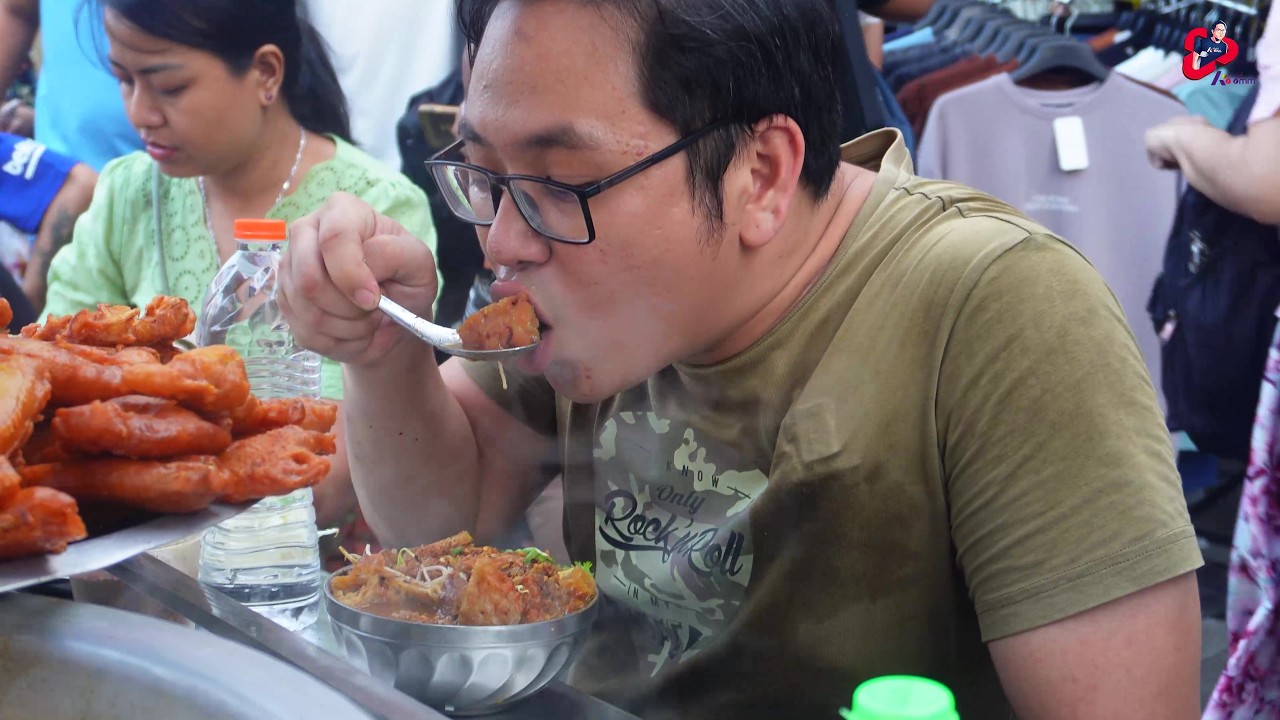 Street Food Tour at Hledan Night Market, Yangon, Myanmar - Freedom of Life By Ko Omm 🤤