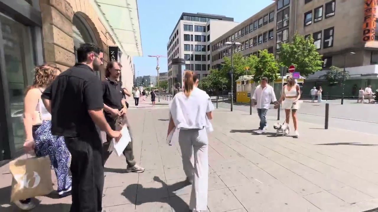 4K Almanya Frankfurt am Main Hauptwache Tren İstasyonu ve Çevresi