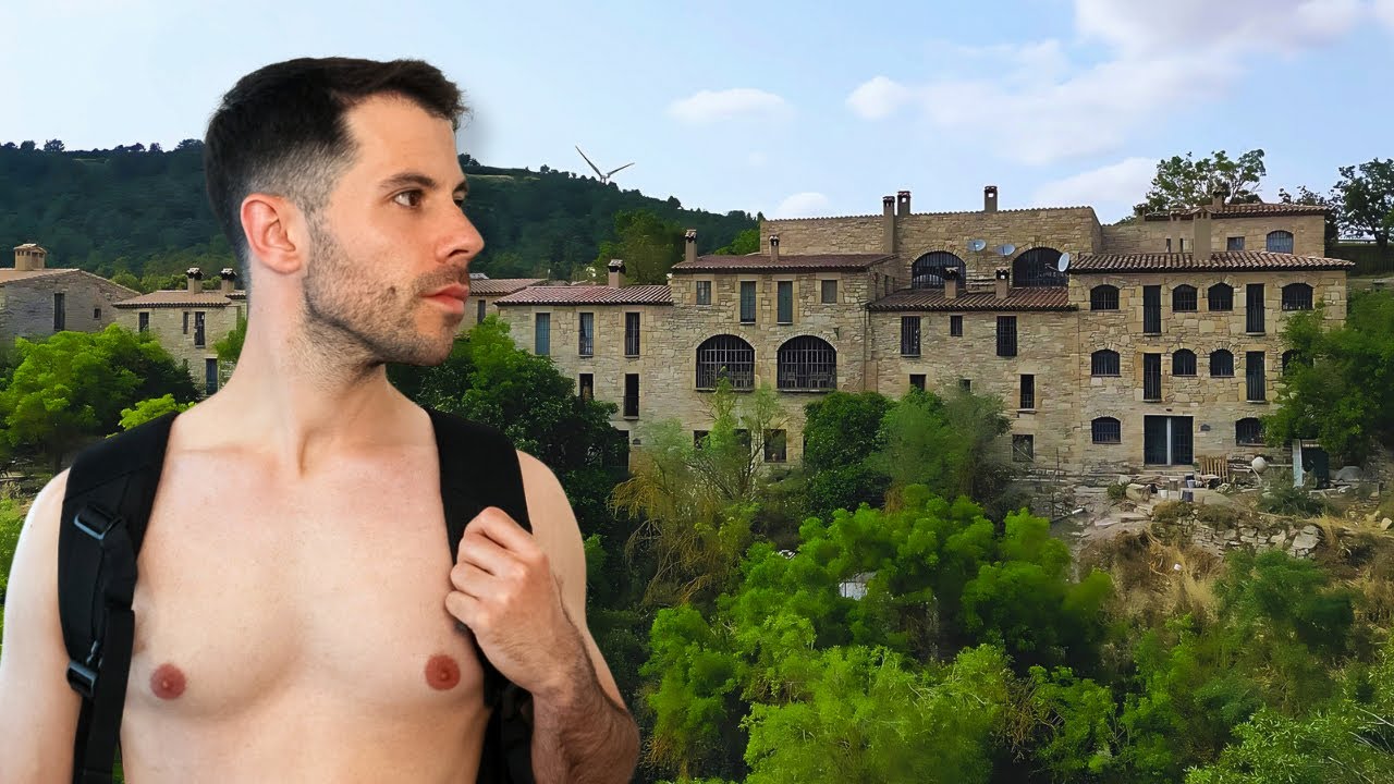 Visité El ÚNICO pueblo de España en el que viven SIN ROPA : El Fonoll