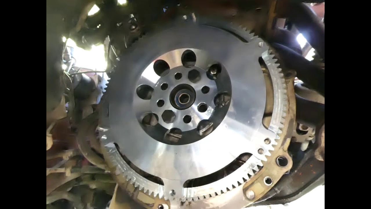 BMW e36   318iS  gearbox & clutch reinstallation   (DIY)