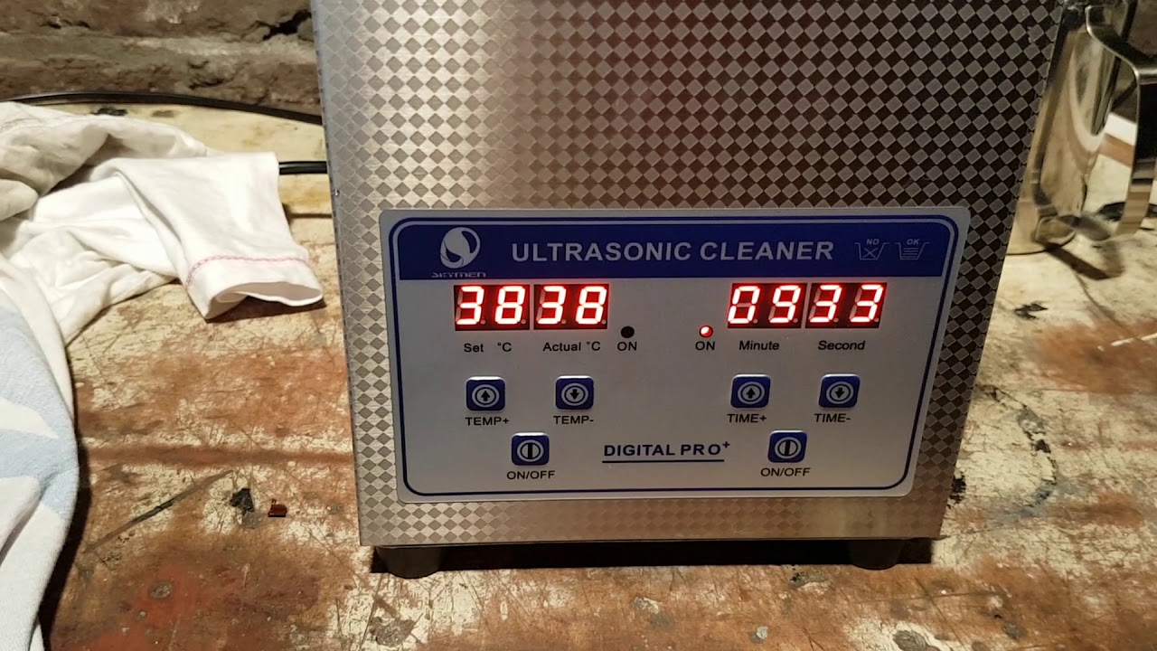 Carburateur Ultrasoon Reinigen met 40 KHz en max 80 graden Celcius