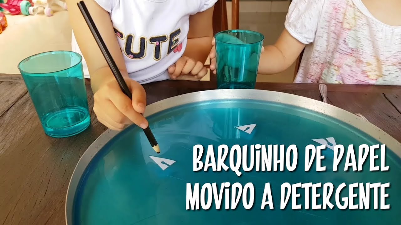 Experiência de Química para crianças. Barquinho de papel movido a detergente.