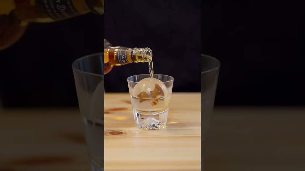 Dewar&rsquo;s 8-Year: Scotch meets Mizunara oak for smooth, rich flavor. #WhiskyLover #Dewars