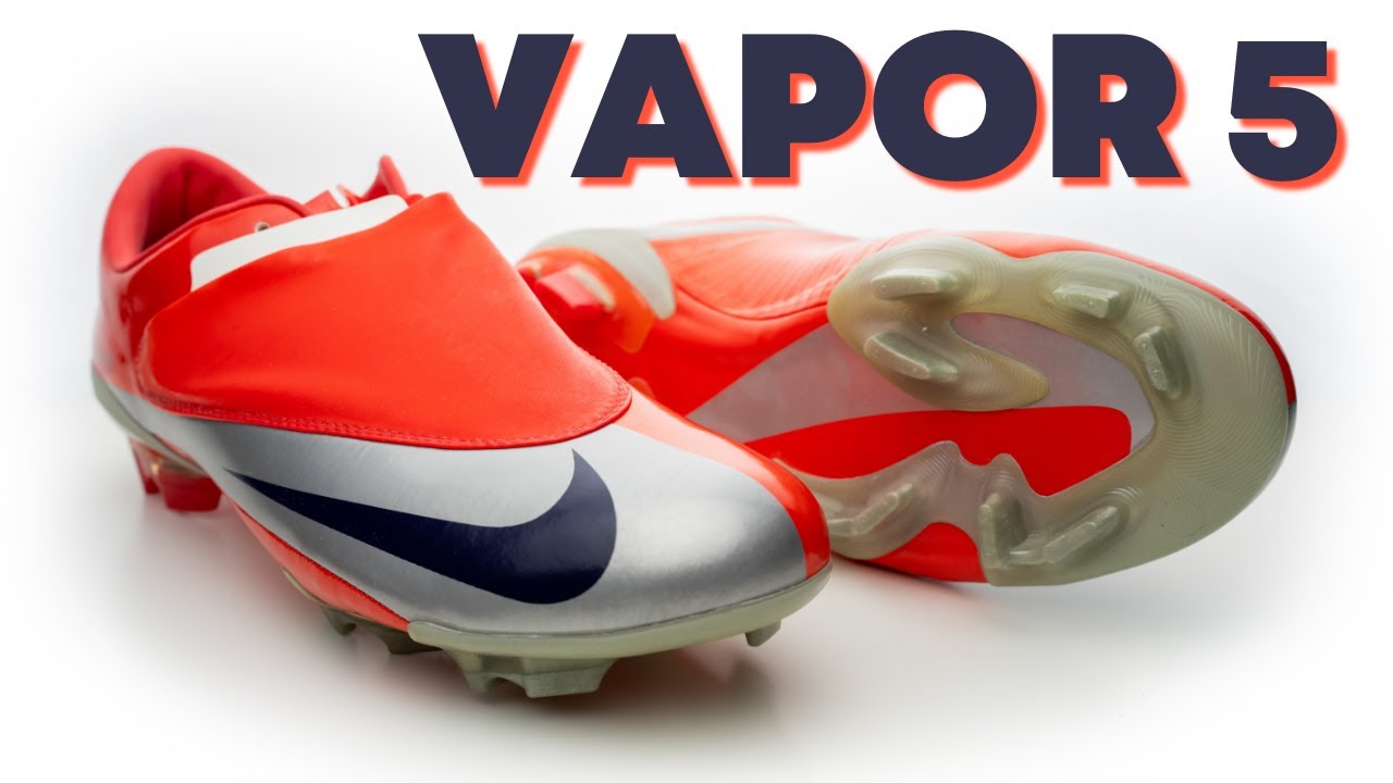 ICONIC CR7 Football Boots | Nike Mercurial Vapor 5 Review