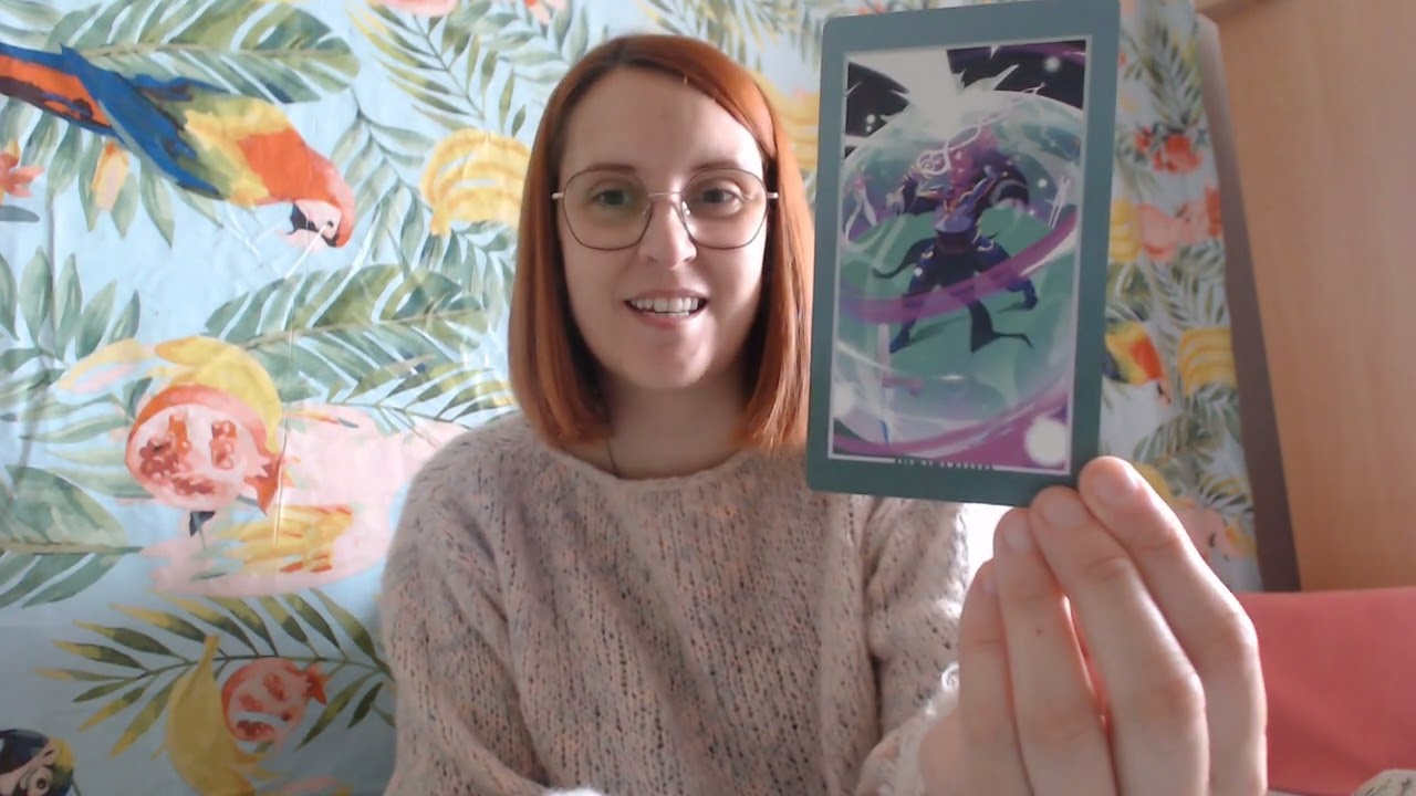 2355 REVIEW FR The Chromatic Fates Tarot , un tarot collectif