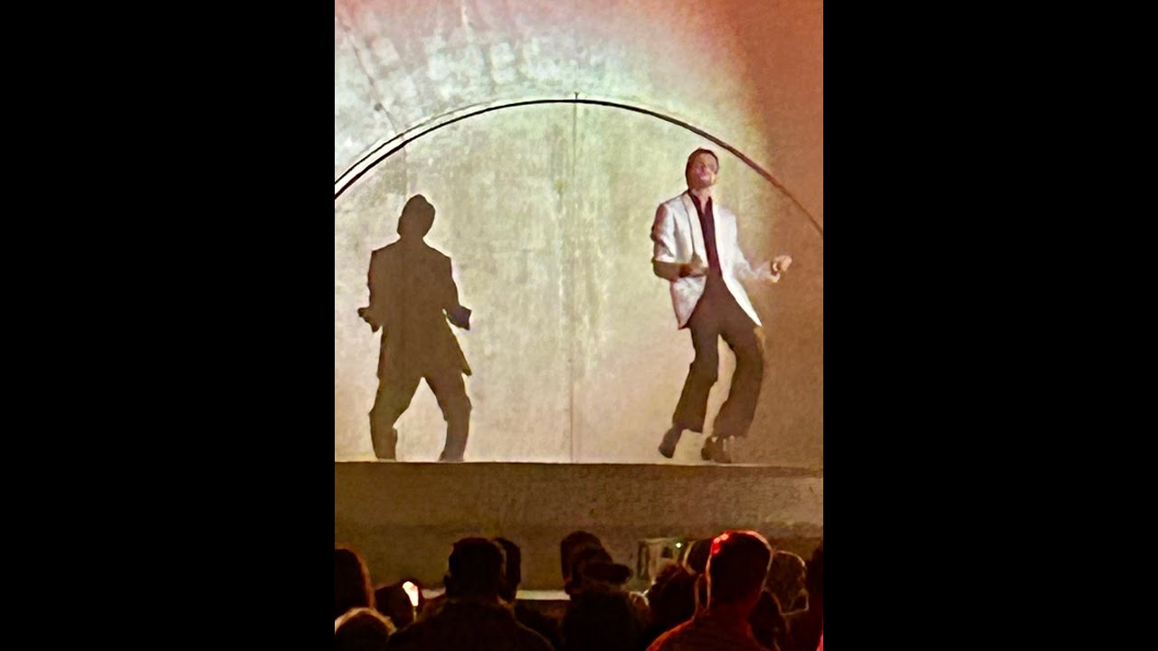 #StephenSanchez performs Vancouver BC Canada - UBC Thunderbird arena