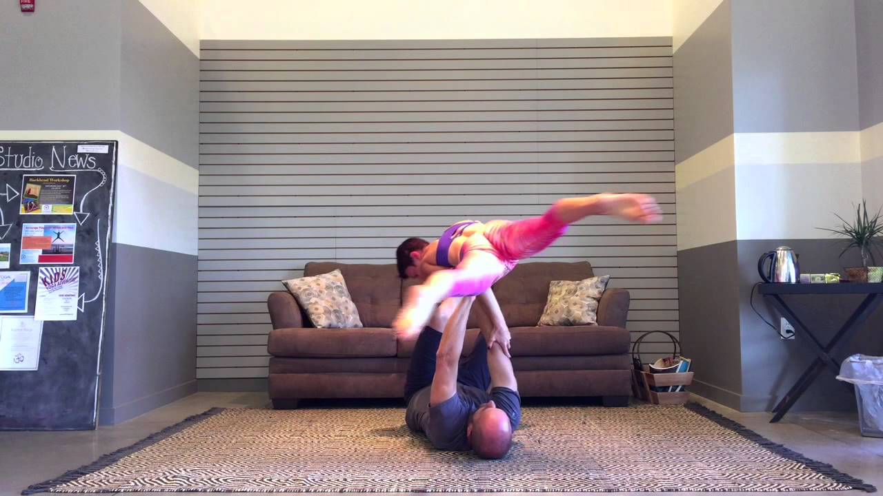 AcroYoga - Croc Please