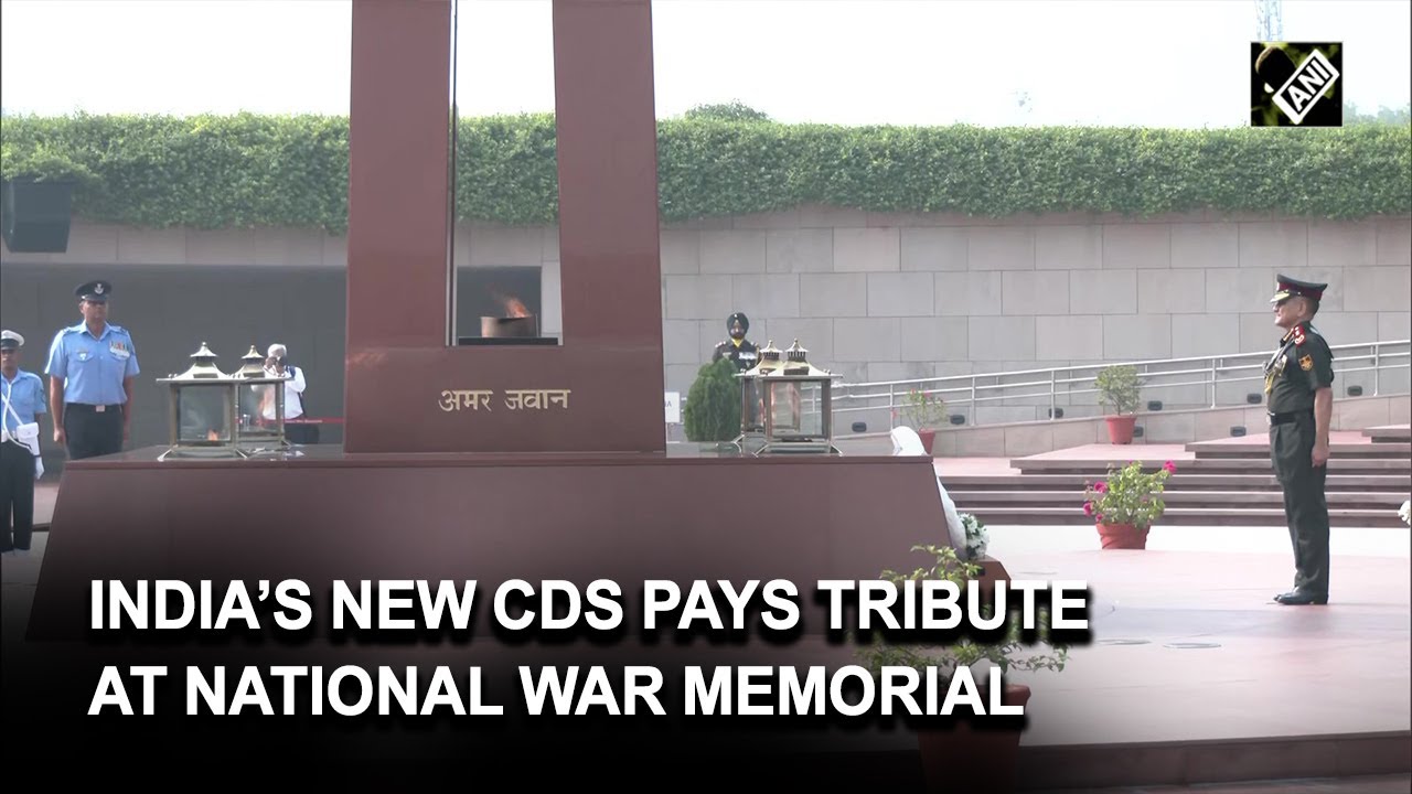 Newly-appointed CDS Lt General Anil Chauhan (Retd) pays tribute at National War Memorial