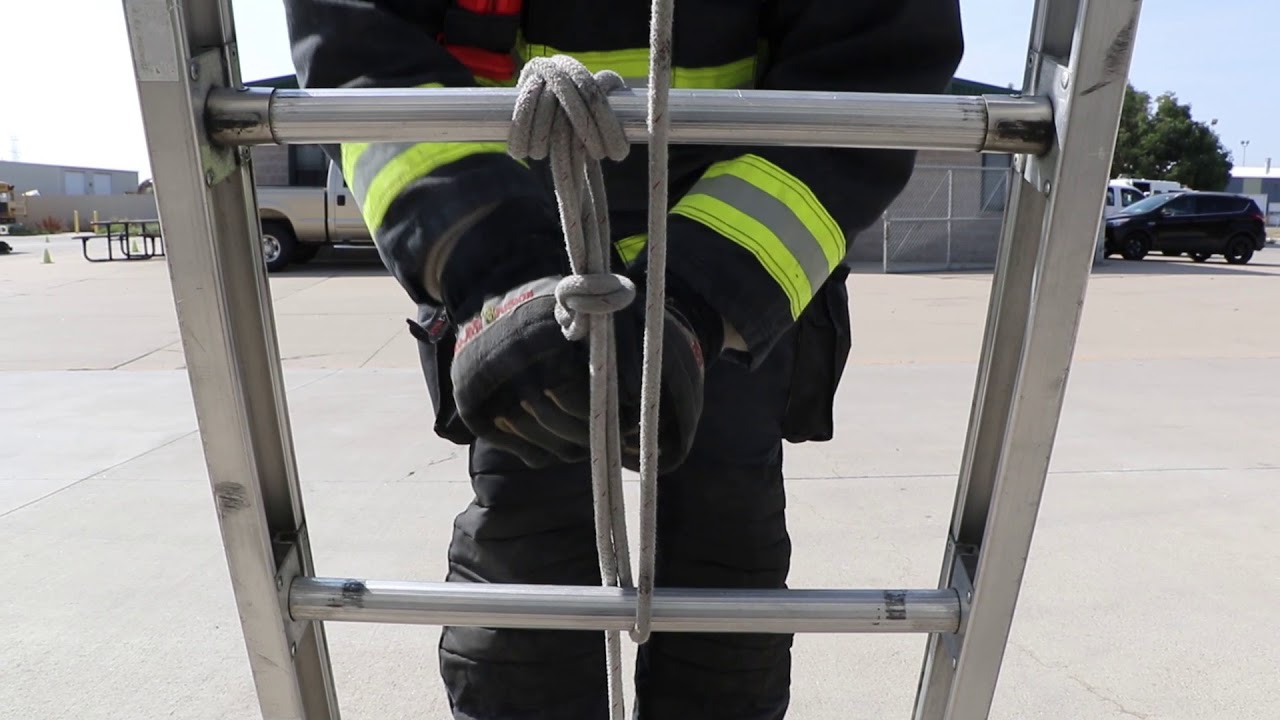 Halyard Tie Off- Demonstration
