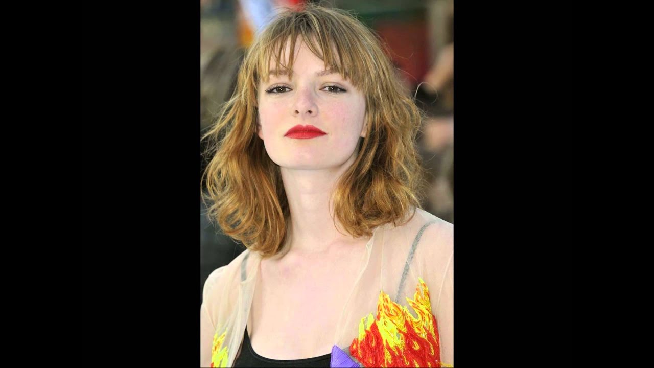 Dakota Blue Richards 2014
