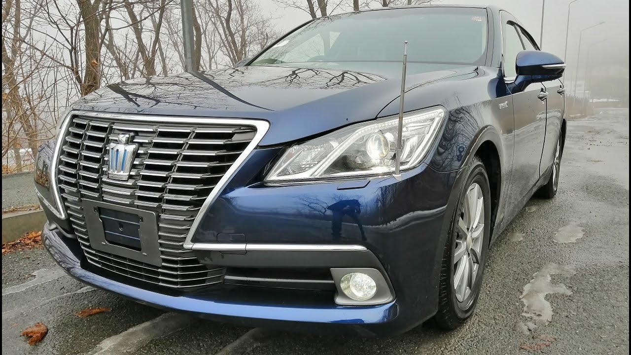 Toyota Crown Royal Saloon G - Велюровый Король Автомобилей