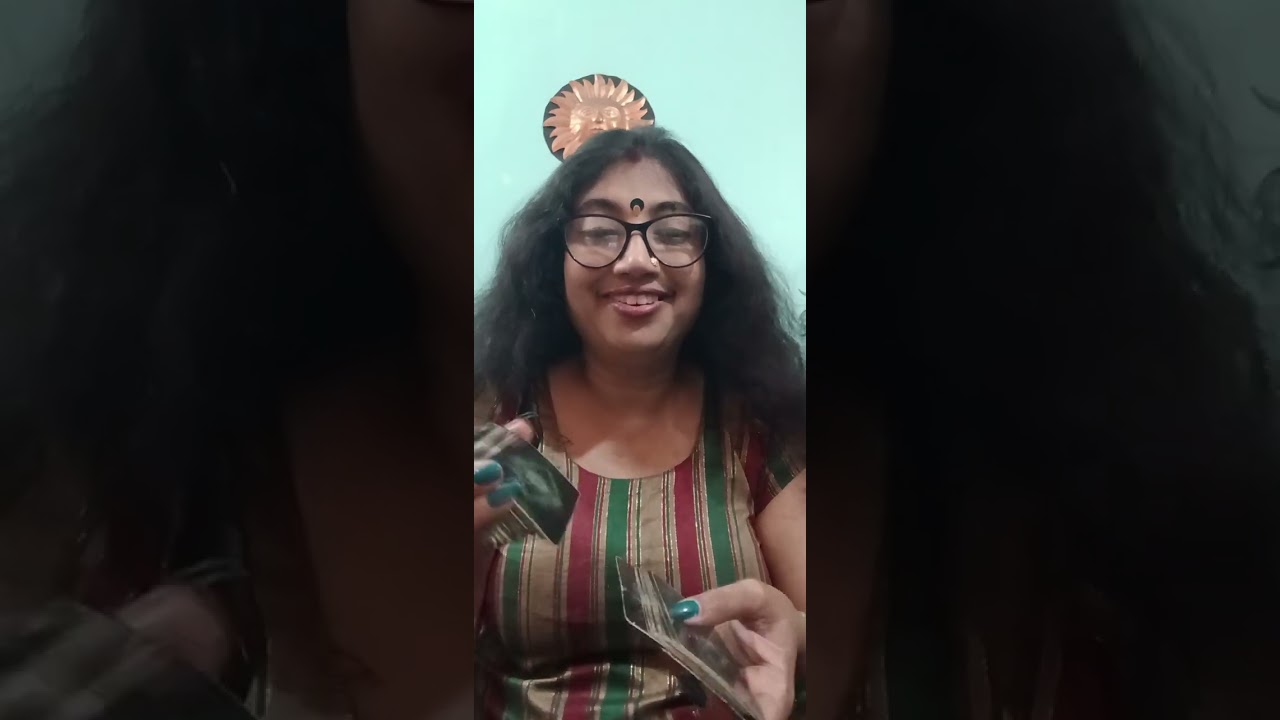 কে এই মুহূর্তে তোমার সাথে কারেন্ট করতে চাইছে? CONTACT NUMBER- 9073128564 #tarot 