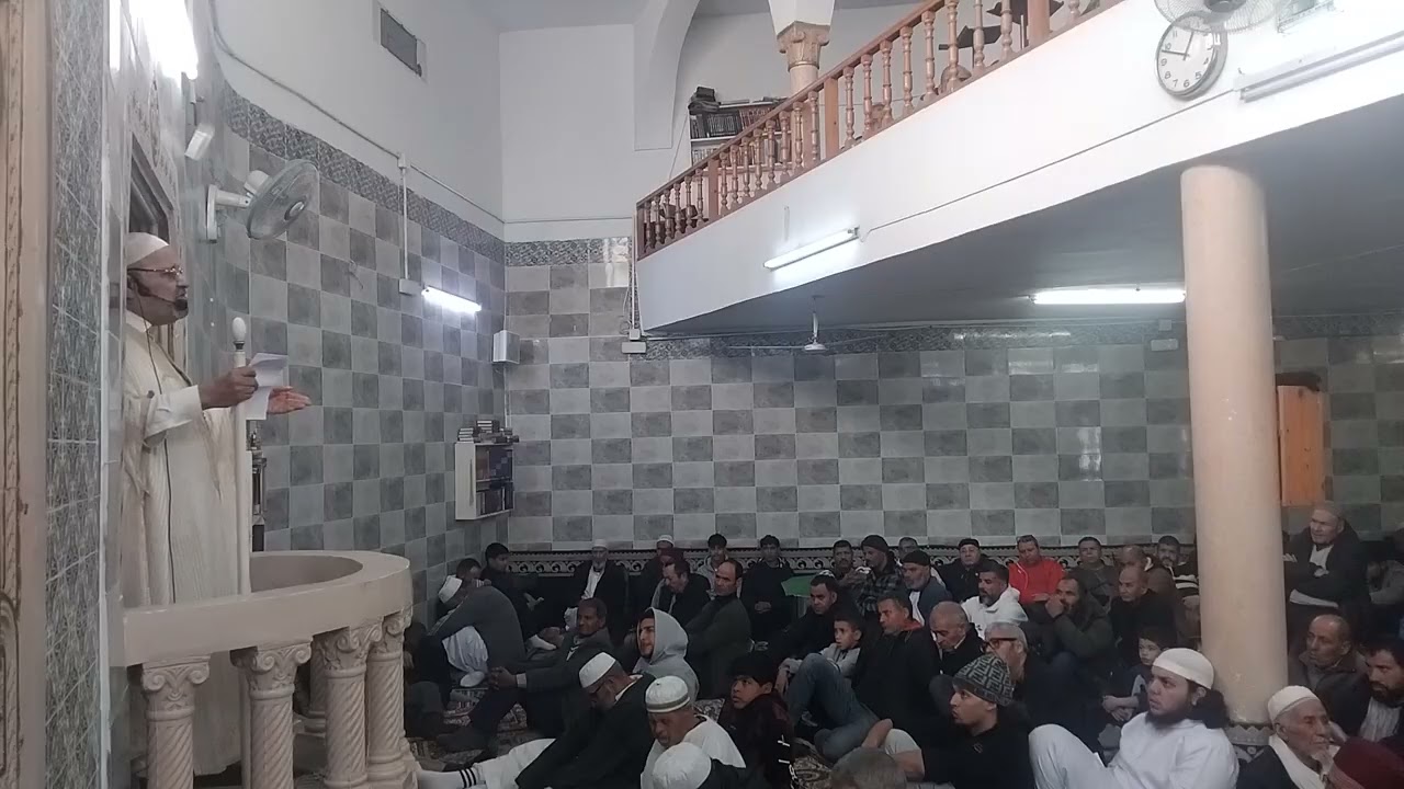 خطبة بعنوان: مخالفة الإحتفال برأس السنة الميلادية.