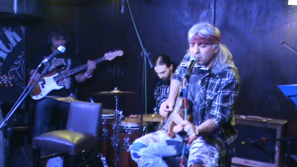 PODUENE BLUES BAND & MILENA & VALDI - Zlite sili (Live @ Stroeja, Sofia - 22 March 2012)