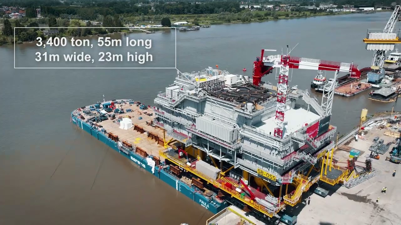 Load out of the Saint-Brieuc offshore substation
