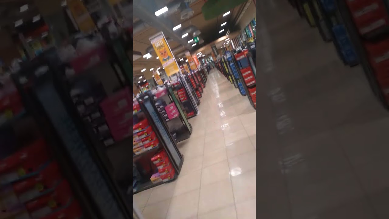 1 Minute video of me walking through Pittarello shoe shop in Sassari.