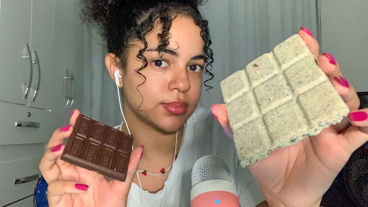 ASMR chocolate triggers 🍫(tapping, scratching, eating sounds)