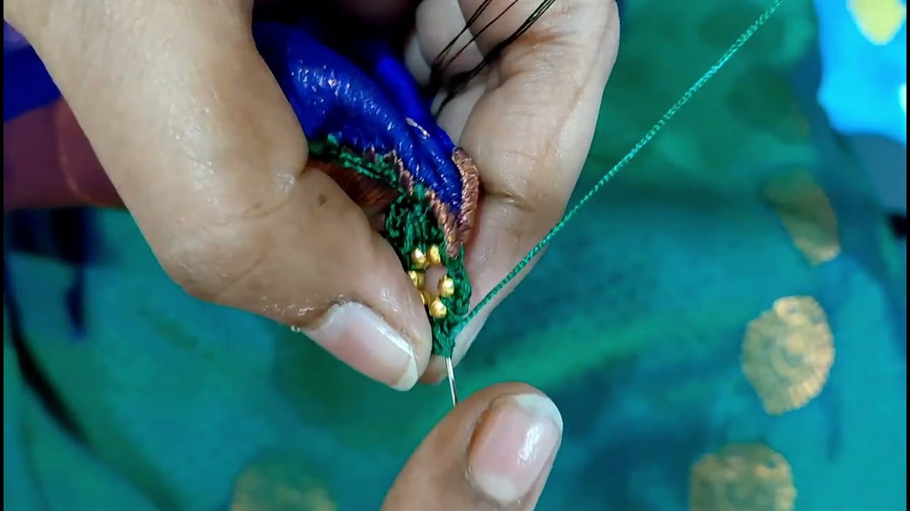 Mini Flower design sareekuch in Kannada#crochet #kannadacrochet #sareecrochet @dhanvitrendz11