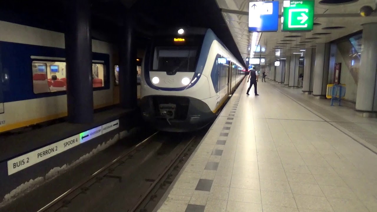 Treinen in Schiphol Airport, met dubbele Thalys + Eurostar | de treinreiziger treint door Nederland