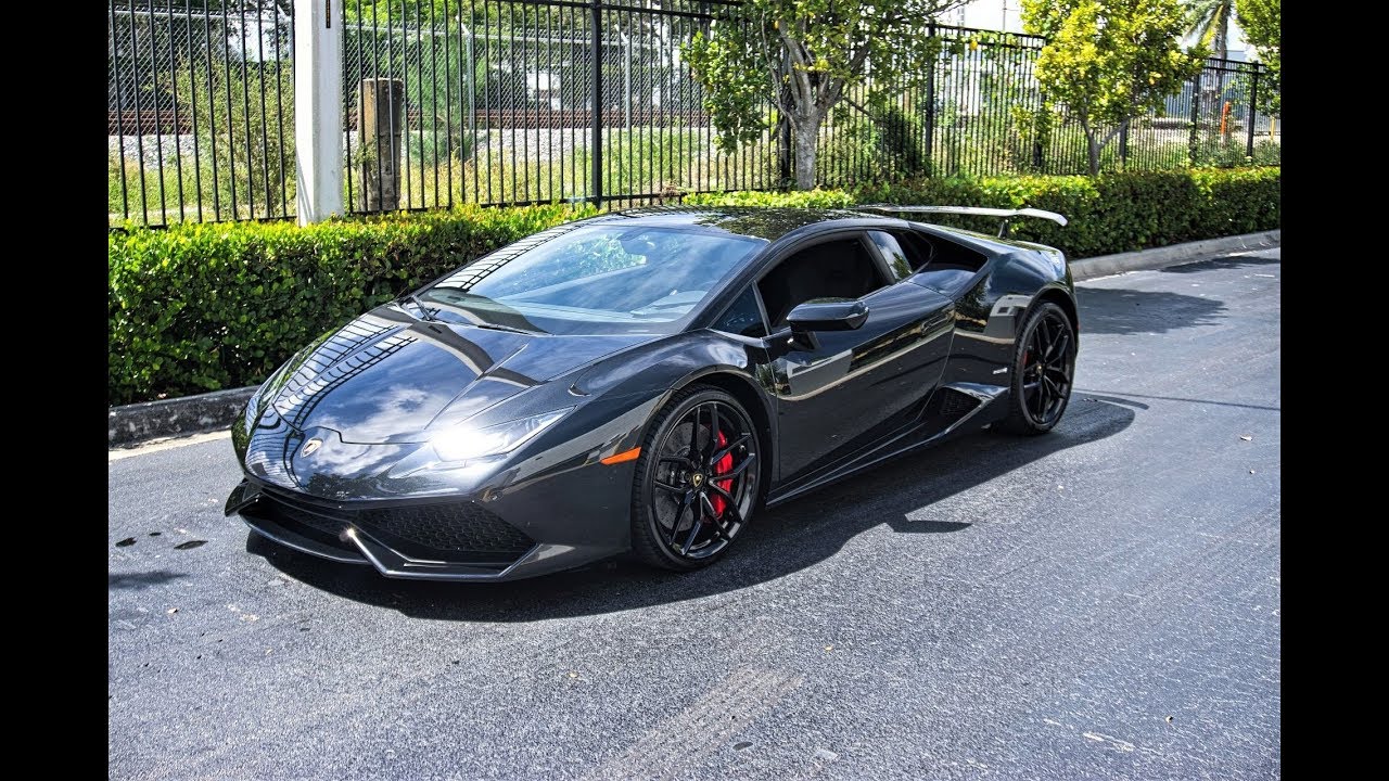 Lamborghini Huracan Test Drive LOUD BLACK BULL Accelerations Downshifts & Revs at Lamborghini Miami