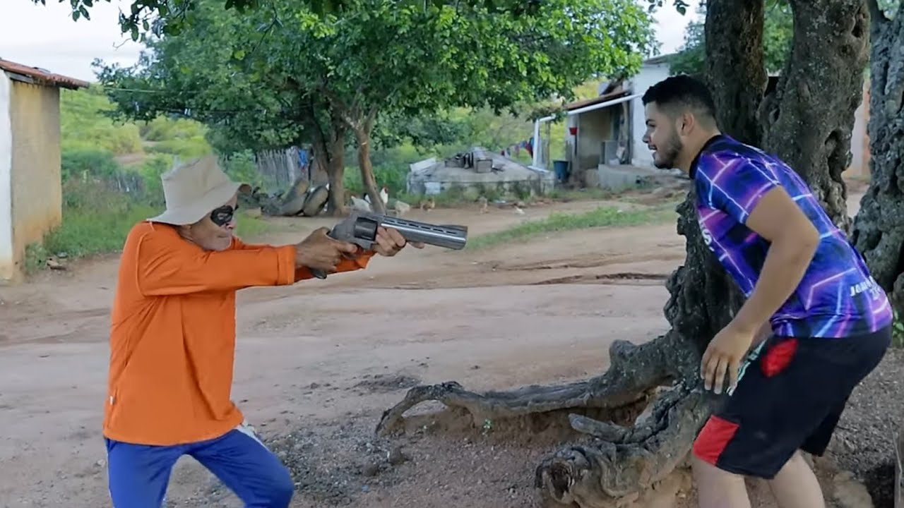 seu antonio não deu mole e foi atraz de joaquim  #comedia #videosengraçados #pegadinha