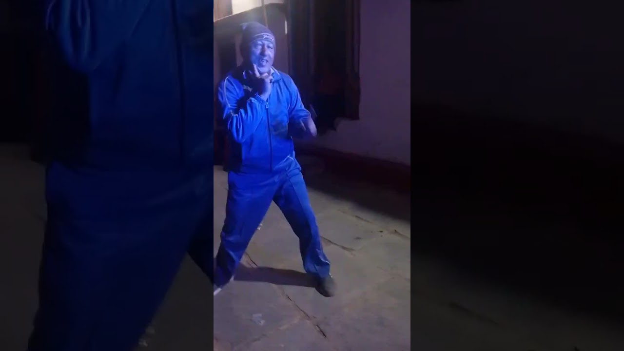 शादियों का सीजन आ गया है लाला मौज करो 😂😂😂
