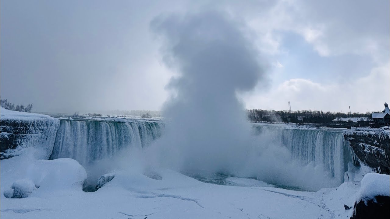 A MEMORABLE visit of FROZEN Niagara Falls, Canada ❄️🥶🇨🇦♥️ | MUST watch at least once in life 💫 