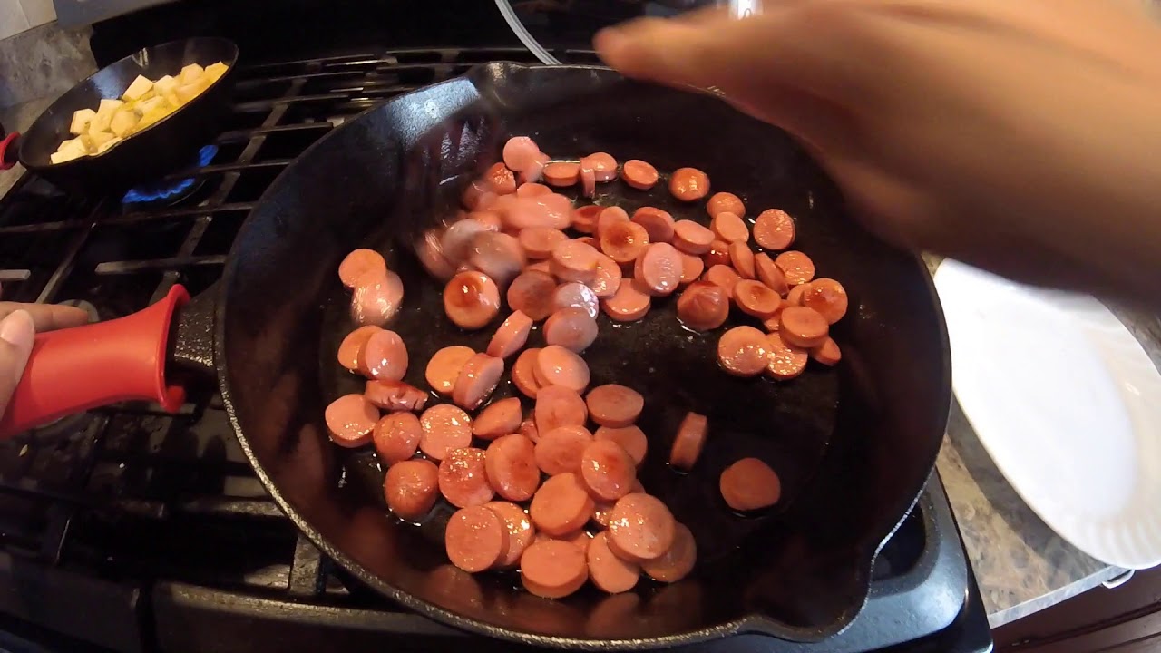 Espagueti con salchichas:Spaghetti with sausages