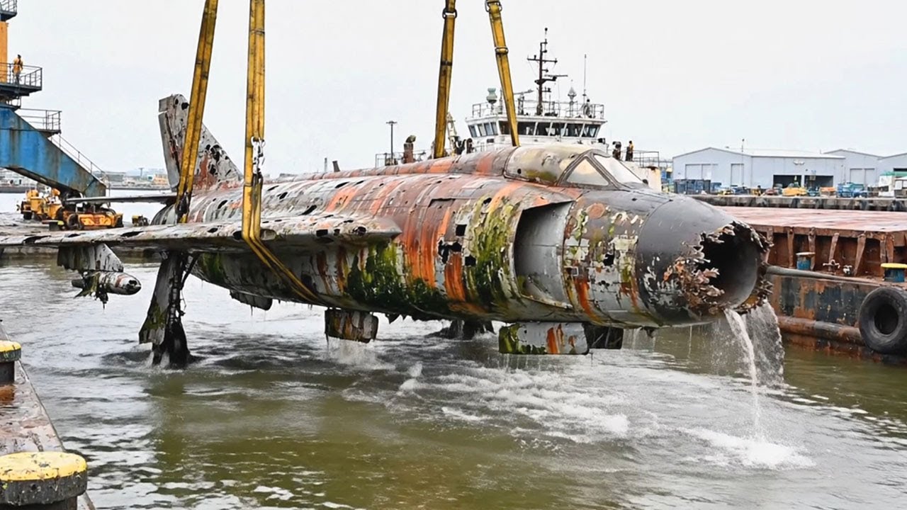 Abandoned Jet Found Underwater for Decades &mdash; Full Restoration to New 100%