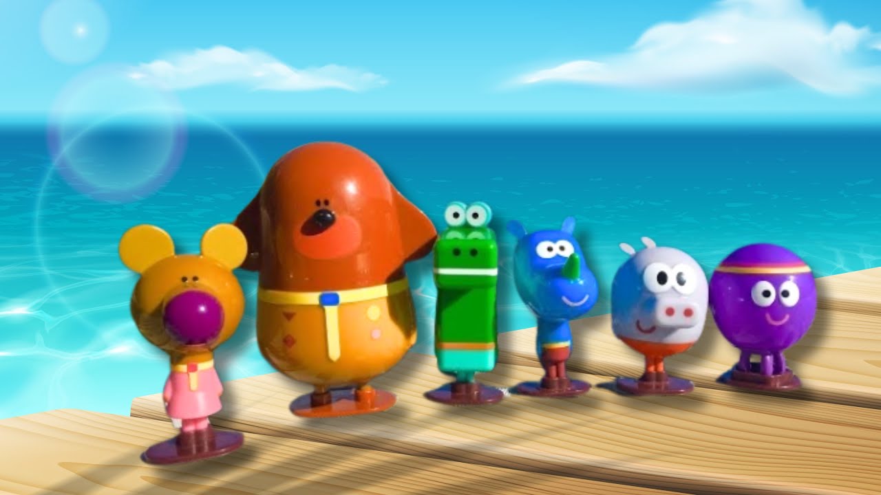HEY DUGGEE Toys Lake Swim Jumping Compilation