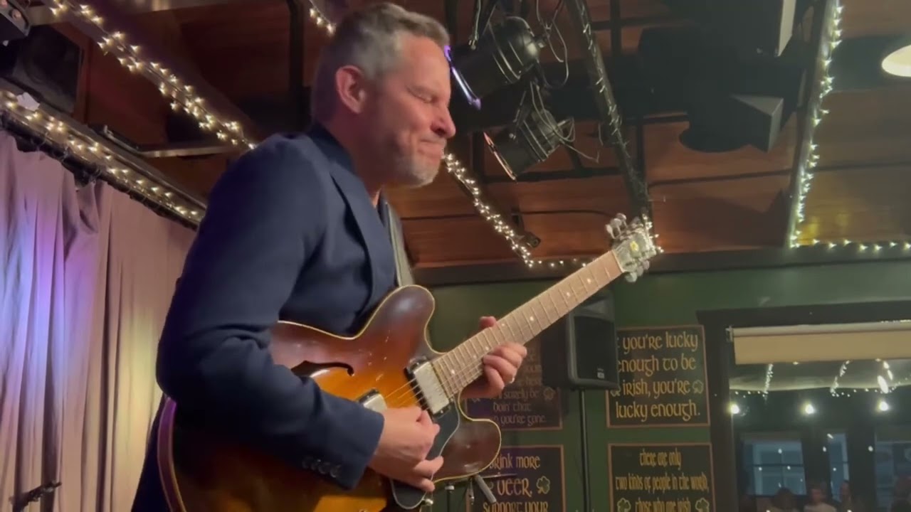 Guy King  -  Slow Blues (Live at Malainey's Grill )