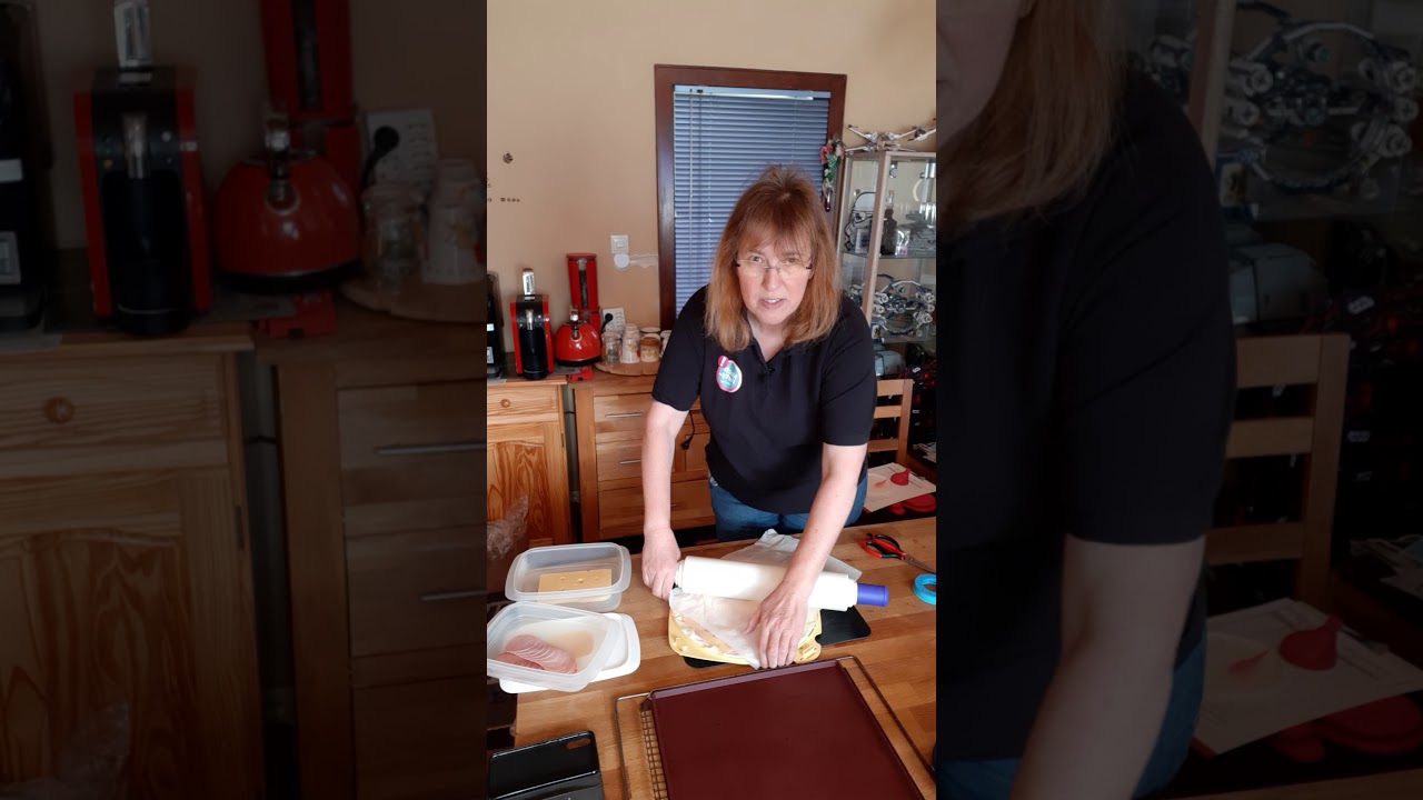 Schinken-Käse Croissants mit dem Party-Snack