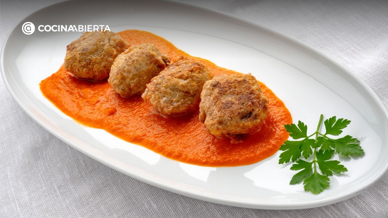 Alb&oacute;ndigas de Carnaval 🎭 | Receta de Karlos Argui&ntilde;ano