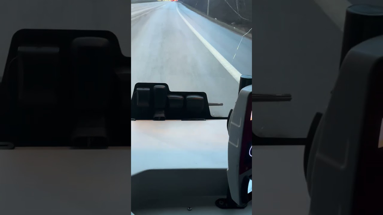 Åker med min pappa när han kör buss Bergkvara 10 ￼