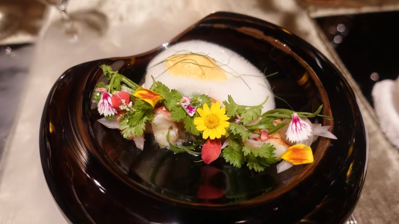【曼谷·Sra Bua by Kiin Kiin】超低门槛米其林餐厅，在这里用餐超舒服 // Super Comfy Thai Michelin Restaurant // Bangkok
