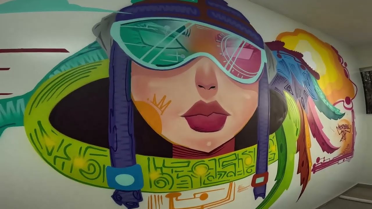 GRAFFITI - PERSONA NA ESCOLA COM SPRAY DE TINTA| TIME-LAPSE.