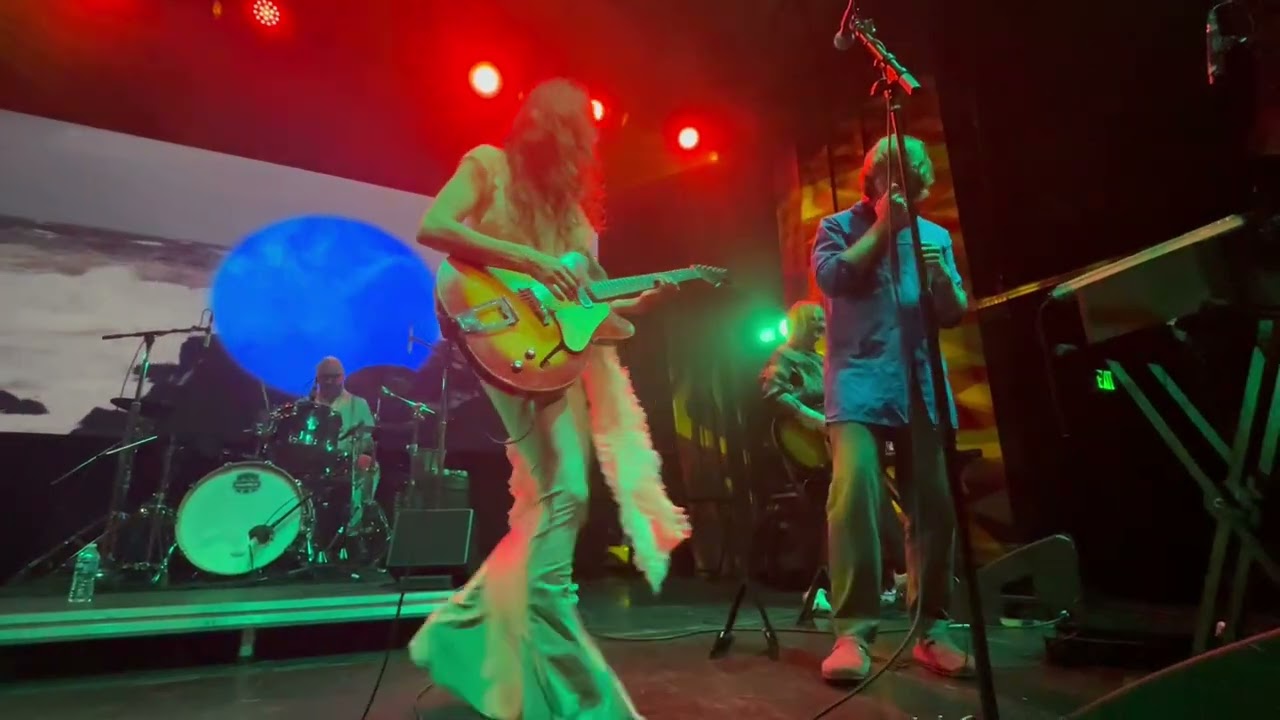 múm || "The Land Between Solar Systems" || LIVE @ The Regent Theater || Los Angeles, CA 10.09.25