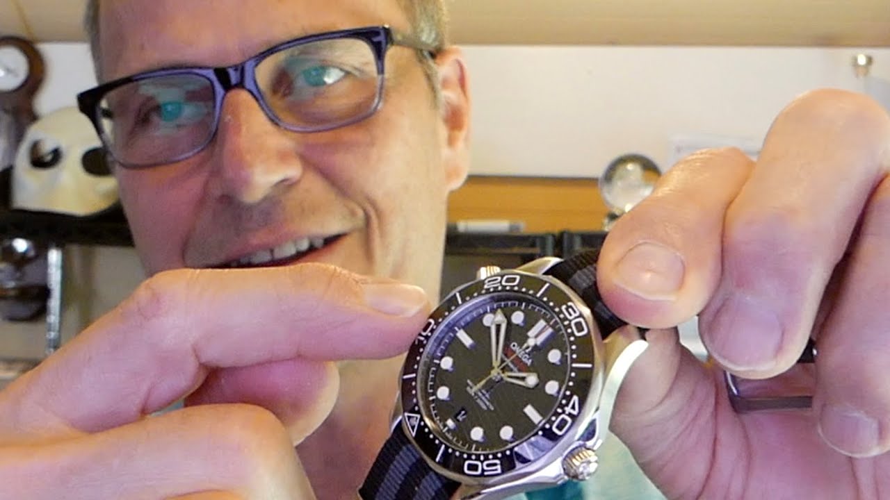 Why put anti reflective (AR) coatings on watches?!