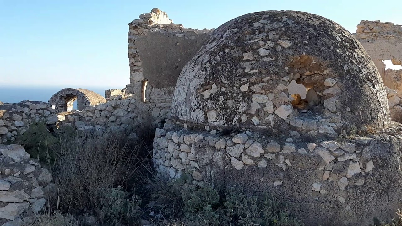 Ruta del antiguo cargadero minero de Agua Amarga.