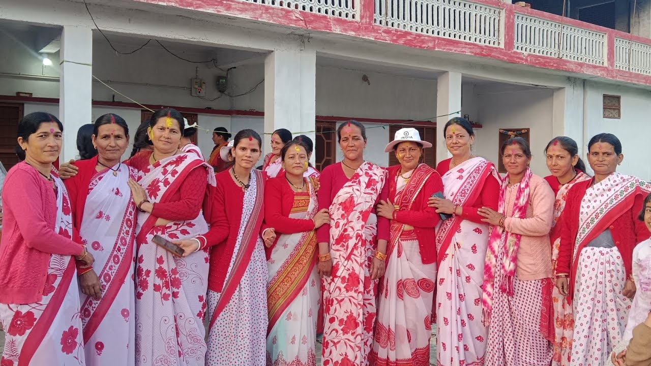 हमारे गांव में महिलाओं की होली हुई कुछ इस तरह...😍🥳😍